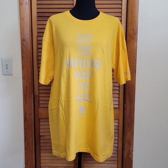NWT Stussy World Tribe Mens Midrange Tee Size Large